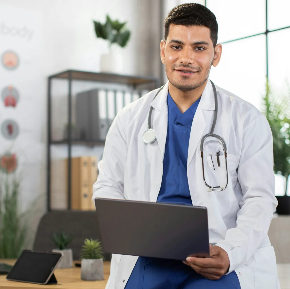 A clinician reviewing a member&rsquo;s program
